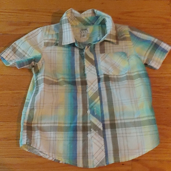 Lot of 4 size 3t Dress Shirts - Picture 4 of 6